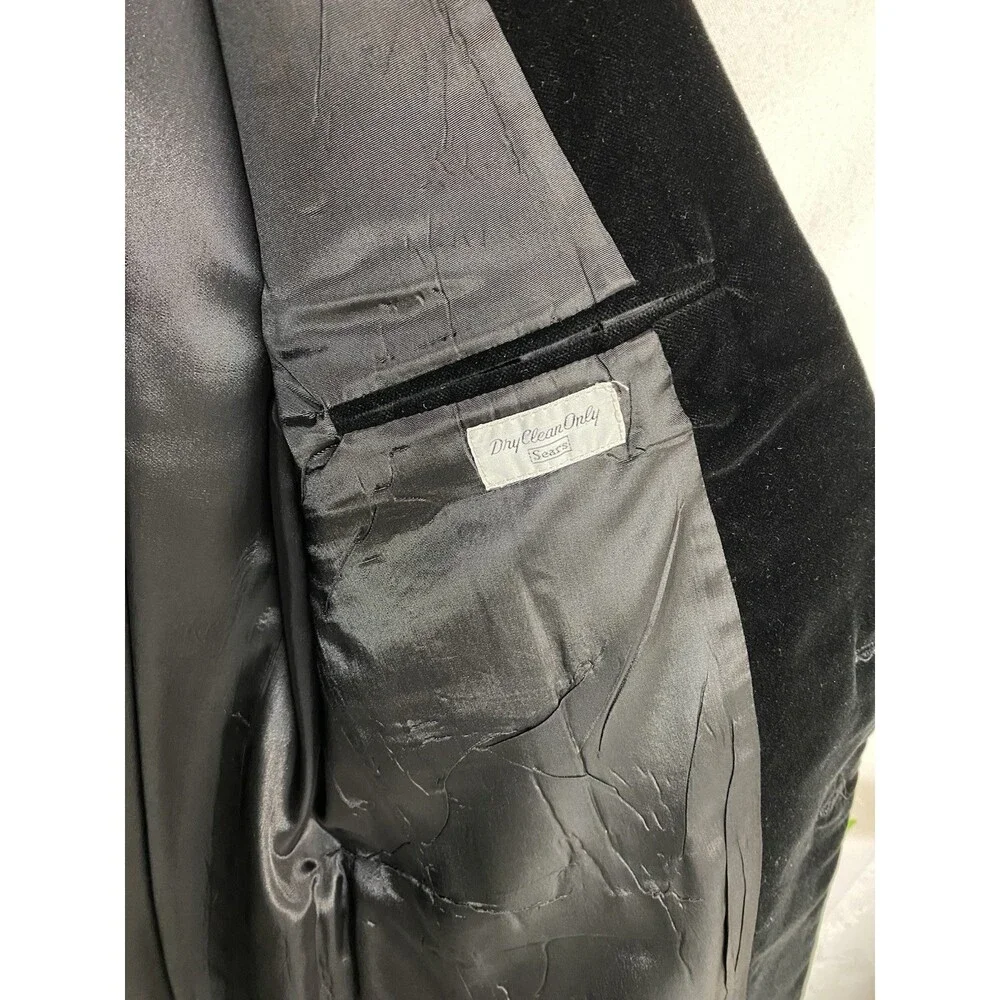 Vintage 1970s Contemporary Lines Men's Black Velvet Blazer 42 Chest Size